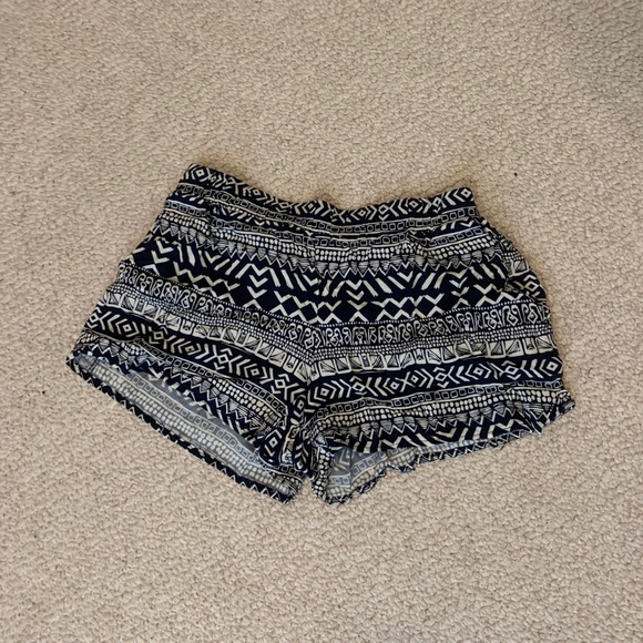Pants - Aztec Casual Shorts
